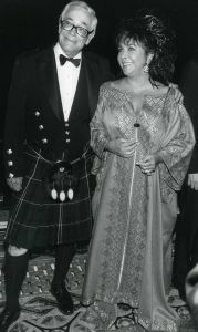 Elizabeth Taylor, Malcolm Forbes   Morocco, Africa 1989.jpg